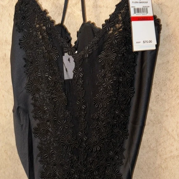 FLORA NIKROOZ Sheer Lace Satin Teddy(Bust 31 -32
Waist 23-24 Hip 33 - 34) - Picture 4 of 5